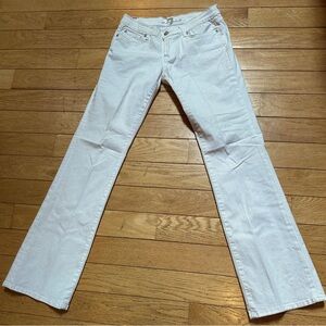 White Bootcut low rise jeans 7 For All Mankind with bejewelled back pockets!